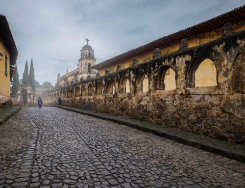 La arquitectura de no imponerse: Pátzcuaro y la persistencia de una escala humana