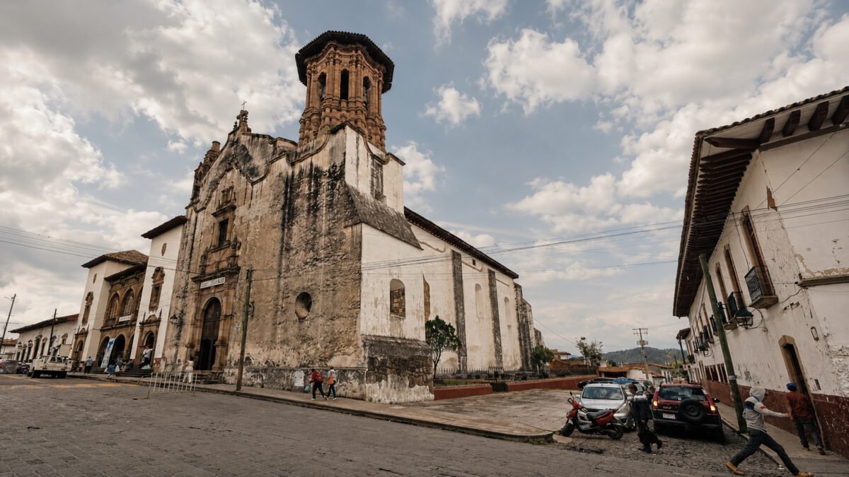 Pátzcuaro habitado: arquitectura, paisaje y vida cotidiana